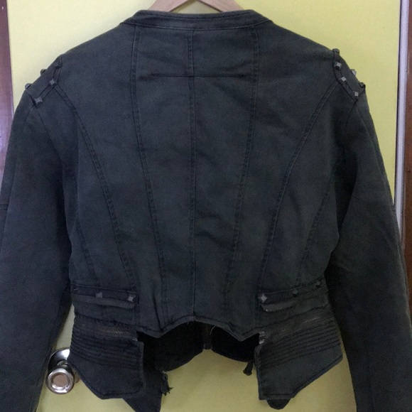 Jacket - Picture 3 of 7